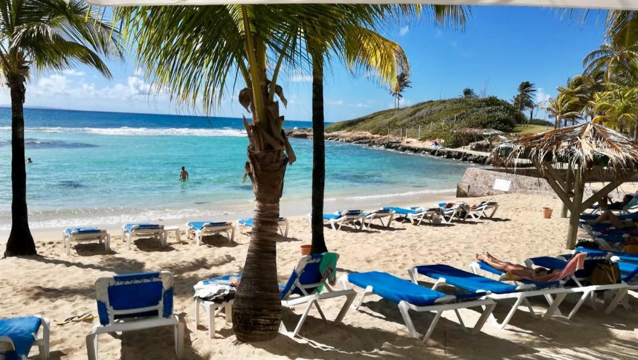 Chambre Standard Avec Plage Privee Au Manganao Otel Saint-Francois  Dış mekan fotoğraf